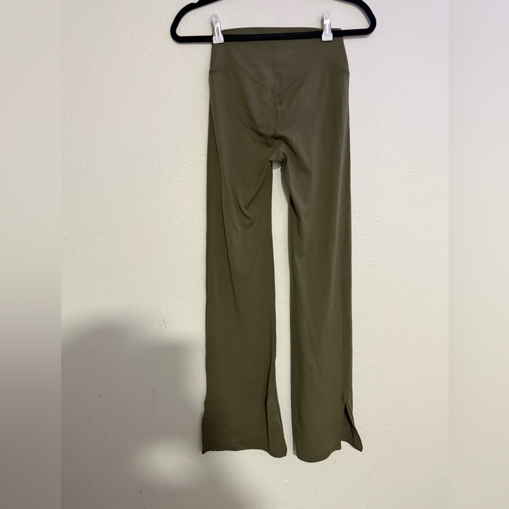 PARAGON size M Olive Women's Boot Cut Pants - Picture 4 of 7